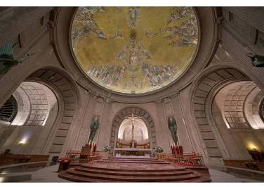 Basilikan katto, jossa 5 miljoonaa mosaiikkipalaa.
