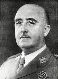 Diktaattori Francisco Franco 1.4.1959 vihkimässä kuolleiden laaksoa